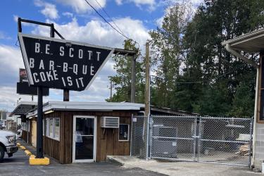 B. E. Scott Bar-B-Que in Lexington, TN, not Hemingway, SC